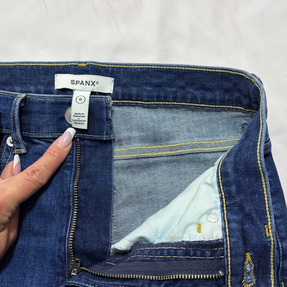 SPANXsculpt redefine size 6 flare jeans - Picture 9 of 11